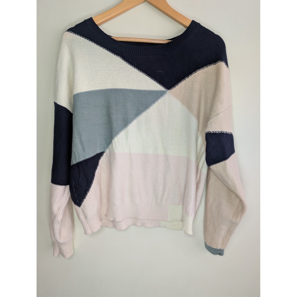 Rue and Willow Women's Sweater Size M Colorblock Geometric Triangle Soft‎ Knit